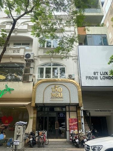 Bán nhà mặt phố NGUYỄN HỮU HUÂN - HK trung tâm của trung tâm