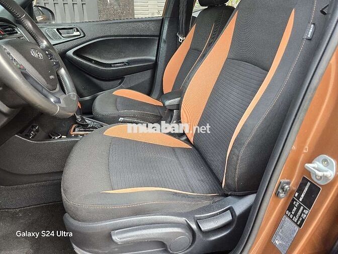 Hyundai i20 2015 Active 1.4 AT - 115000 km