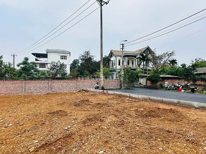 Hàng Hót còn sót lại 4 lô Láng hòa lạc cạnh trường ĐHQG, ĐHFPT 100m
