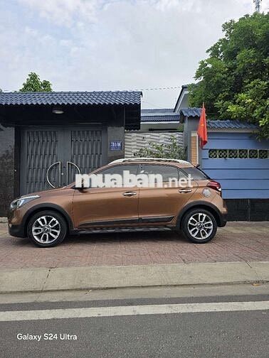 Hyundai i20 2015 Active 1.4 AT - 115000 km