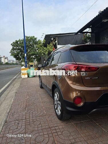 Hyundai i20 2015 Active 1.4 AT - 115000 km