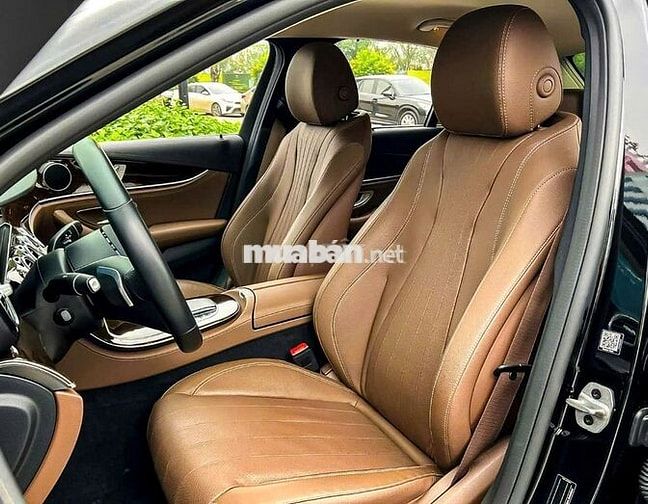 Mercedes Benz E200 Exclusive 2023 - 27000 km