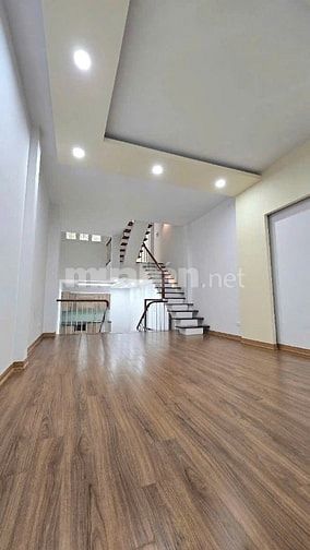 Cho thuê nhà mới tinh ngõ 106 Hoàng Quốc Việt: 75m2, 5 tầng