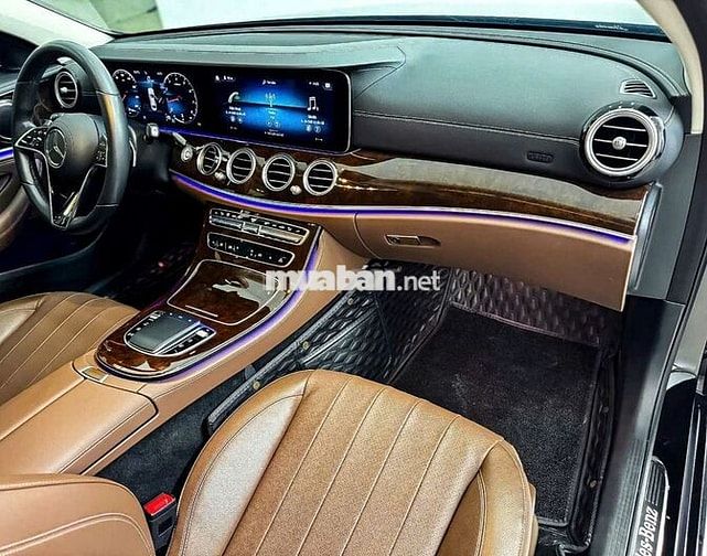 Mercedes Benz E200 Exclusive 2023 - 27000 km