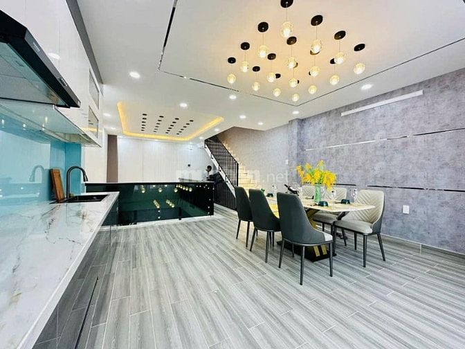🎯 CHỈ 4 TỶ 4xx – SỞ HỮU NHÀ 3 TẦNG NGAY TRUNG TÂM QUẬN 10