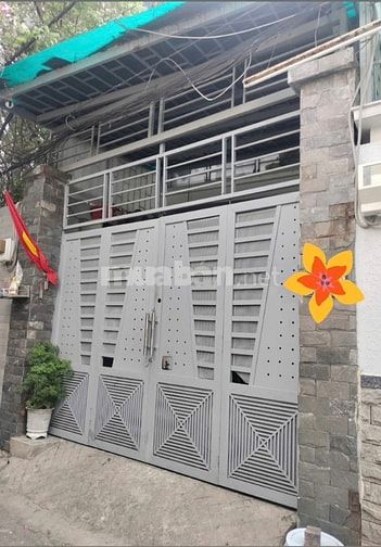 HẺM XE TẢI TRÁNH – Ô TÔ NGỦ TRONG NHÀ – CHỈ 7,7T