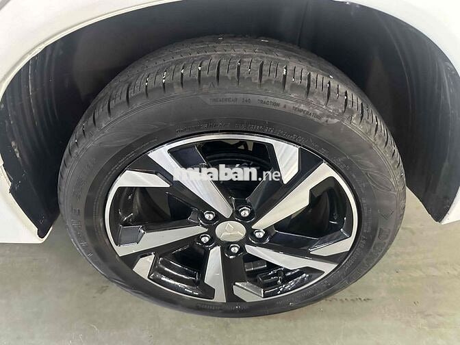 Mitsubishi Xpander 2024 Premium 1.5 AT - 20000 km
