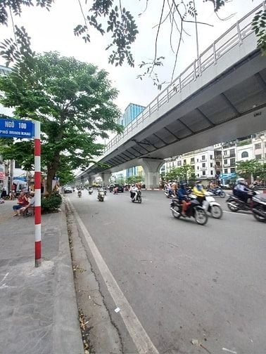 Tòa nhà Minh Khai 7 tầng thang máy ô tô kinh doanh, dt 89m2, mt 5m.