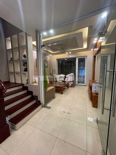 Cho thuê nguyên căn nhà KDT Làng Việt Kiều Châu Âu