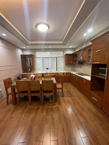 Cho thuê nguyên căn nhà KDT Làng Việt Kiều Châu Âu