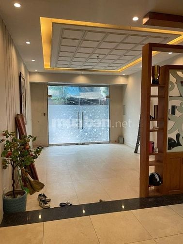 Cho thuê nguyên căn nhà KDT Làng Việt Kiều Châu Âu