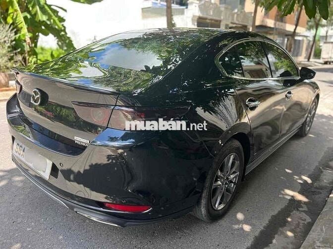 Mazda 3 2022 1.5L Premium - 31000 km