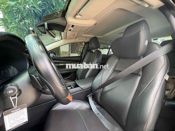 Mazda 3 2022 1.5L Premium - 31000 km