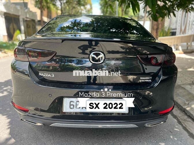 Mazda 3 2022 1.5L Premium - 31000 km