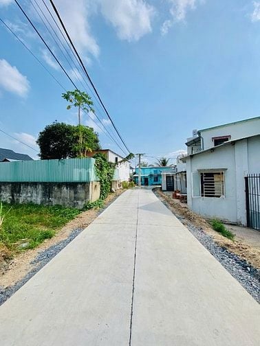 Đất 151m2 thổ cư, sổ riêng, Tân An Hội, bán gấp 680 triệu, khu dân cư