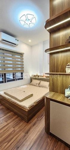 NHÀ ĐẸP TRẦN KHÁT CHÂN-NGÕ THÔNG-ÔTÔ GẦN-NỘI THẤT 5*-21m/5TẦNG-HƠN 4TỶ