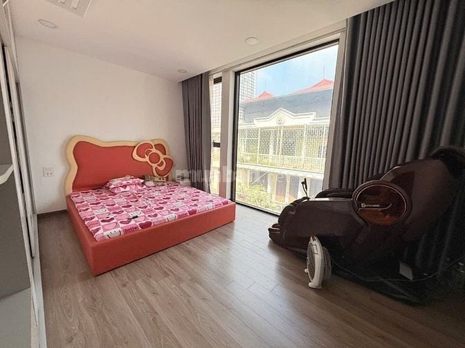 Tòa nhà Minh Khai 7 tầng thang máy ô tô kinh doanh, dt 89m2, mt 5m.