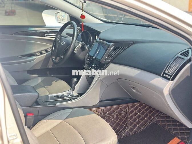 Hyundai Sonata 2010 2.0L AT - 102365 km