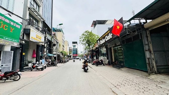 Chính chủ bán nhà ngõ 279 Đội Cấn DT 122m2, MT 7.5m
