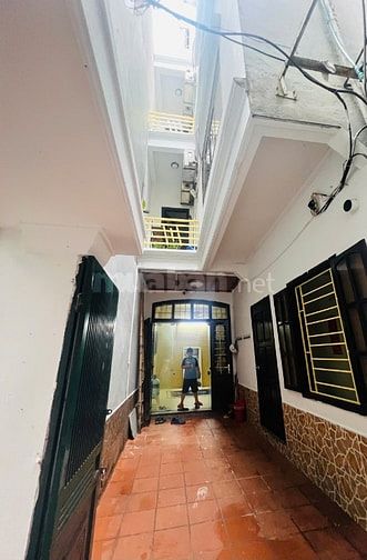 Bán nhà 4 tầng, diện tích thực tế 58 m2, 6 phòng cổng riêng