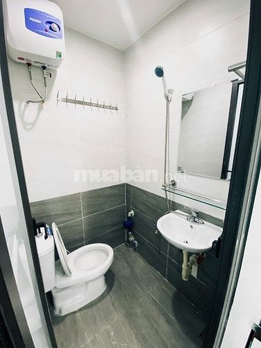 Bán tòa dòng tiền tại Láng Thượng Đống Đa Hà Nội giá 16 tỷ.