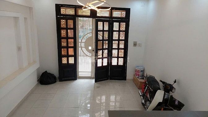 Chính chủ bán nhà để thu hồi vốn thương lượng với Khách hàng thiện chí