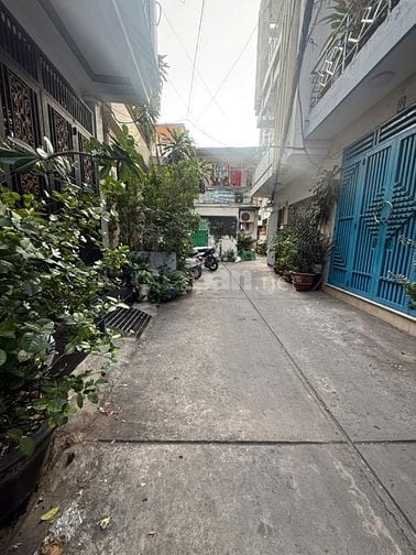 TRẦN HƯNG ĐẠO QUẬN 5 GẦN 40M2 HẺM 4M THÔNG, CÁCH MT 40M, 3 TẦNG