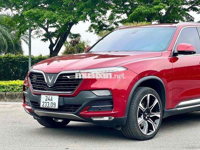 VinFast Lux SA2.0  Premium - 645 Tr