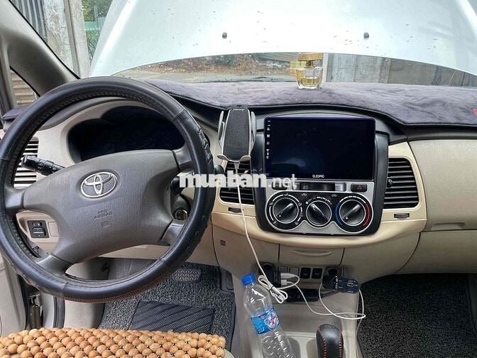 Toyota Innova 2009 V - 130000 km