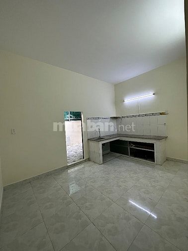 Bán nhà ngã ba Tân Kim , 89m2, 3pn+1 , 2 toilet, sân trước sau. 