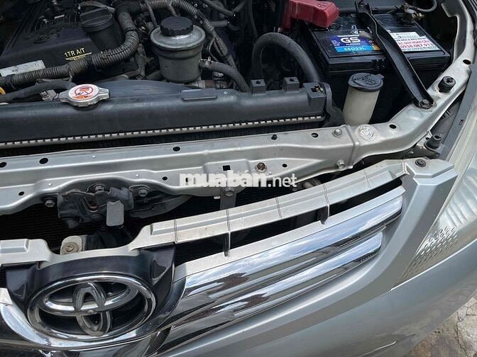 Toyota Innova 2009 V - 130000 km