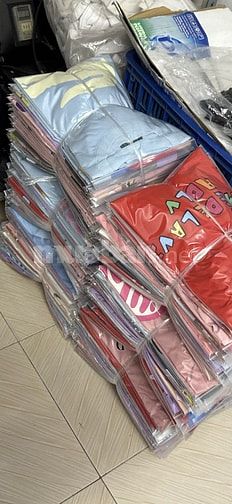 Thu mua không giới hạn số lượng hàng thời trang thanh lý shop 