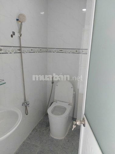 Bán nhà mới xây gần trường ĐH Huflic, gần chợ và nhà thờ Trung Chánh