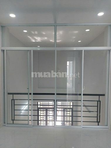 Bán nhà mới xây gần trường ĐH Huflic, gần chợ và nhà thờ Trung Chánh