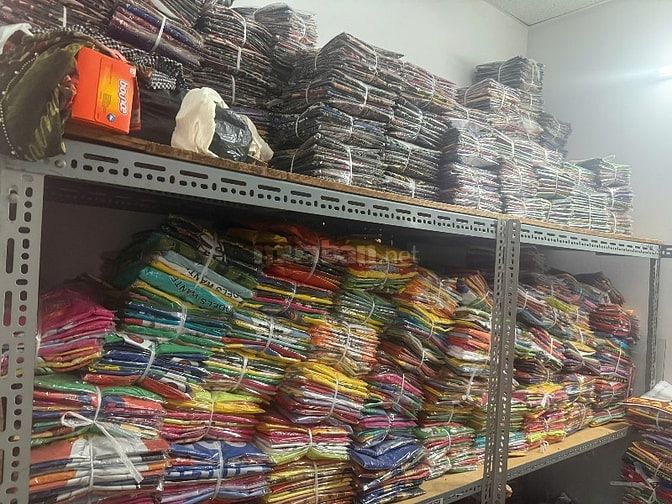 Thu mua không giới hạn số lượng hàng thời trang thanh lý shop 