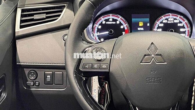 Mitsubishi Xpander 2022 AT Premium - 29000 km