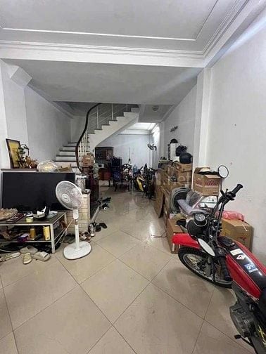 Bán nhà 54m2, 4 tầng, ô tô qua nhà tại Bồ Đề, giá 11,2 tỷ.