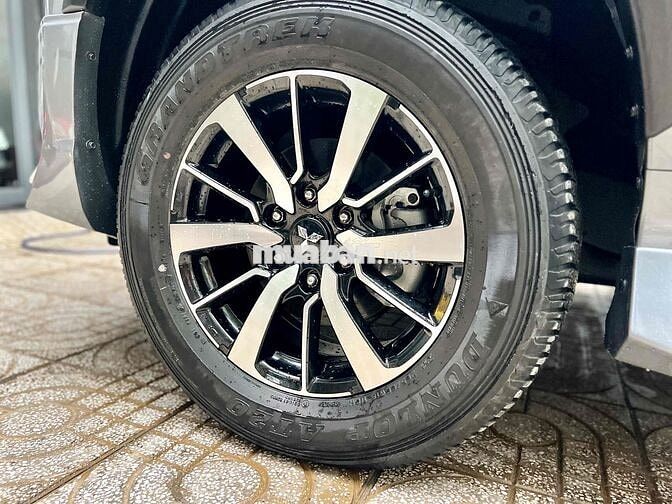Mitsubishi Pajero Sport 2018 2.4D 4x2 MT - rất đep