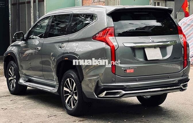 Mitsubishi Pajero Sport 2018 2.4D 4x2 MT - rất đep