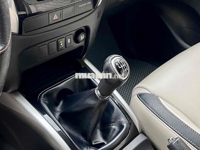 Mitsubishi Pajero Sport 2018 2.4D 4x2 MT - rất đep
