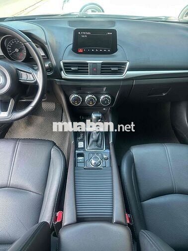 Mazda 3 2018 1.5 AT Sedan - 72123 km