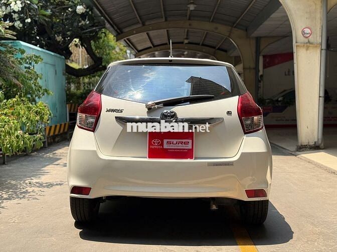 Toyota Yaris 1.3G số tự động 2016 màu trắng