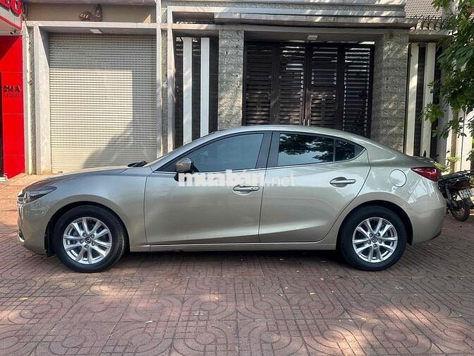 Mazda 3 2018 1.5 AT Sedan - 72123 km