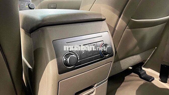 Toyota Highlander 2011 - xe nhập Mỹ bản SE