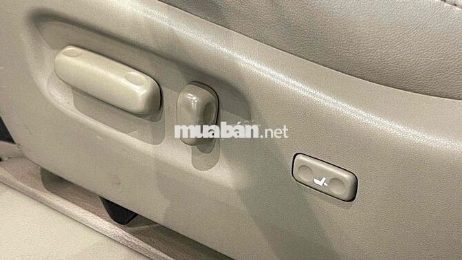 Toyota Highlander 2011 - xe nhập Mỹ bản SE