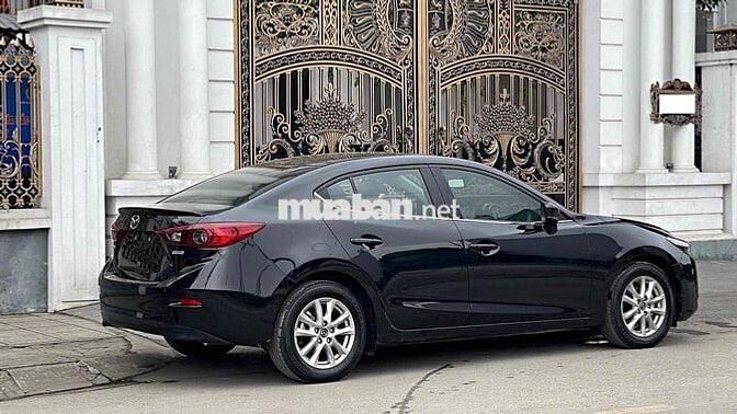 Mazda 3 2018 1.5 AT Sedan - 29000 km