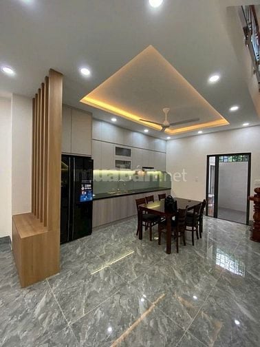 CHO THUÊ NHÀ PHỐ 1 TRỆT ,2 LẦU , NHÀ MỚI ĐẬP HỘP , 10 TR 