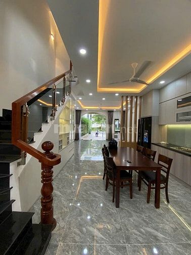 CHO THUÊ NHÀ PHỐ 1 TRỆT ,2 LẦU , NHÀ MỚI ĐẬP HỘP , 10 TR 