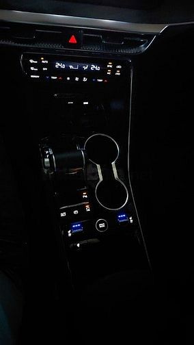 Kia K5 Luxury 2v xe gia đình full bd hãng