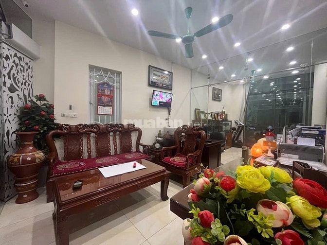 Bán nhà mặt ngõ, ô tô, KD Nguyễn Khang, 48m, thang máy, 17,5 tỷ